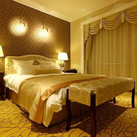 Alton Hotel Wuhu Bagian luar foto