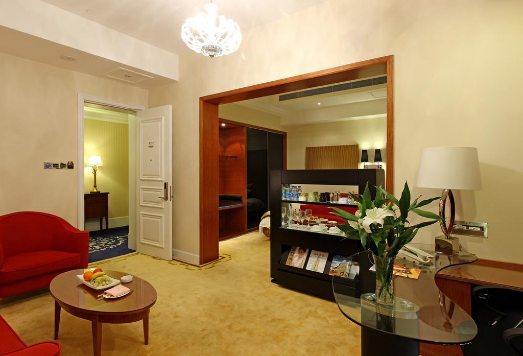 Alton Hotel Wuhu Bagian luar foto