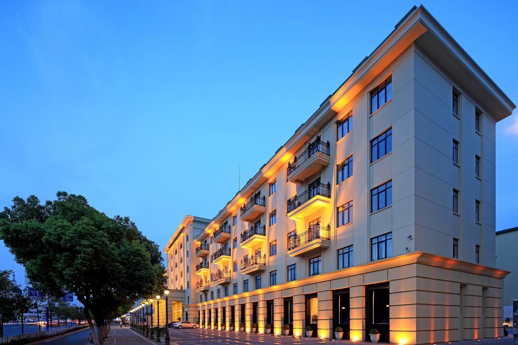 Alton Hotel Wuhu Bagian luar foto